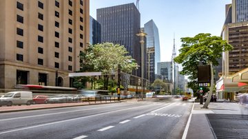 Turismo médico movimenta R$ 204,6 milhões na cidade de São Paulo; região da Avenida Paulista concentra vários hospitais - Envato