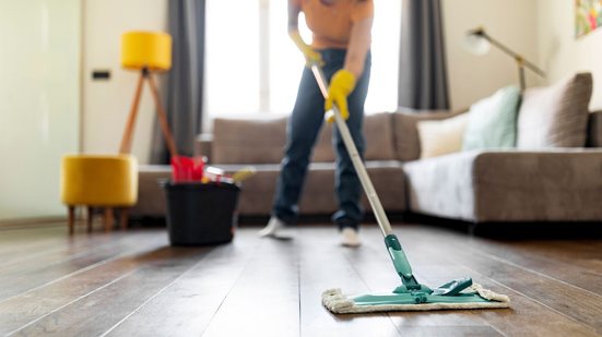 Entre os pontos centrais do levantamento está o modo como as diaristas realizam sua contribuição previdenciária - Foto: Envato Elements