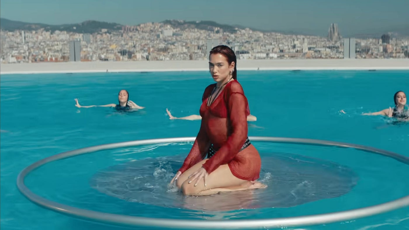 Dua Lipa é uma das atrações deste final de semana em São Paulo - Foto: Reprodução/YouTube