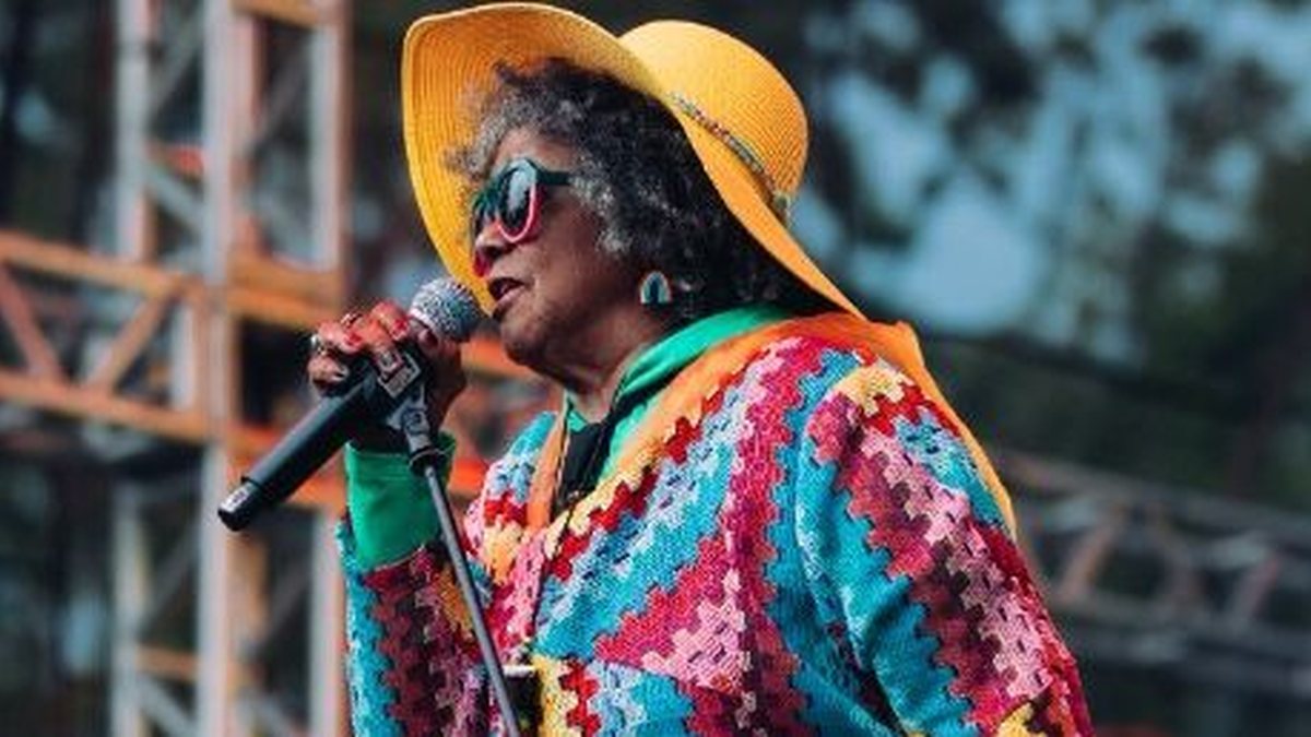 Com mais de 40 anos de carreira, a cantora e compositora carioca foi a escolhida para levar sua versatilidade sonoridade que atravessa gerações - Envato