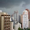 Defesa Civil do Estado emite alerta de tempestades com ventos de até 70 km; na capital, a previsão é de chuva moderada a forte - Agência SP