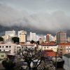 Tempestade se aproxima de Porto Alegre (RS) após onda de calor neste mês; a variação do clima  na cidade foi tema do estudo - DONALDO HADLICH/ESTADÃO CONTEÚDO