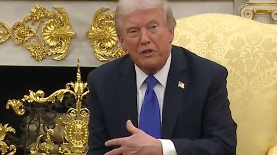 Trump disse que "não descarta nada'" em relação ao envio de tropas para a Venezuela e que só precisa resolver a questão do tráfico - @White House / Fotos Públicas