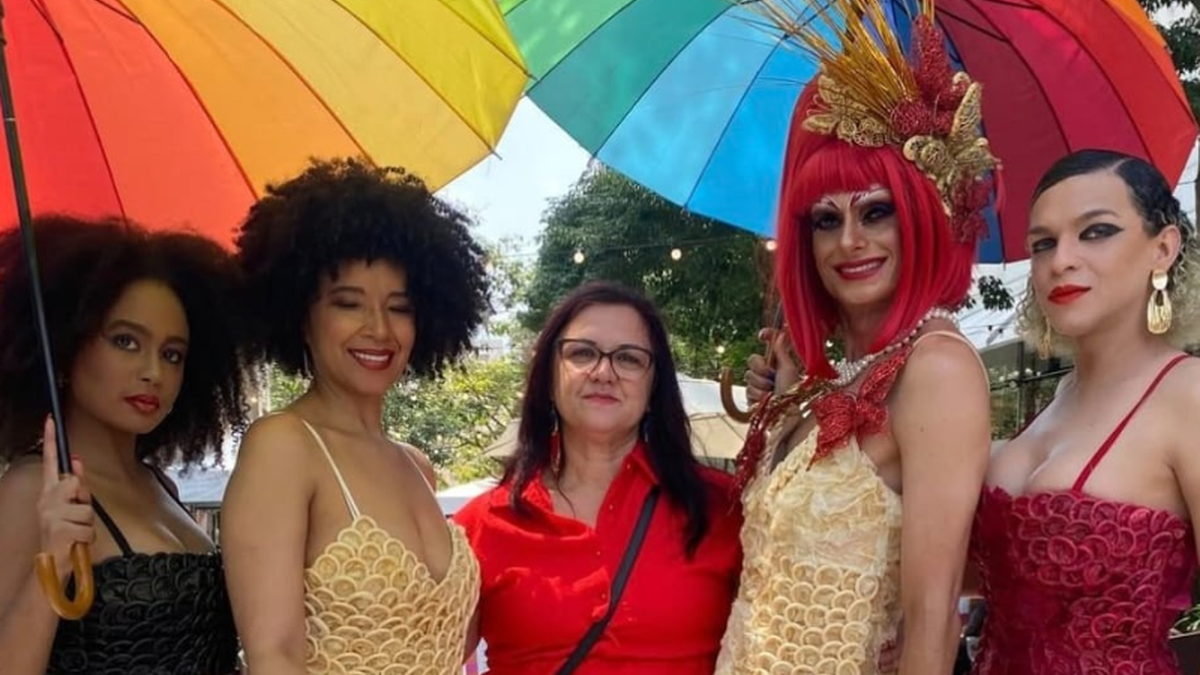 Artista gaúcha entrelaça ativismo na luta contra a aids com a preservação ambiental em suas obras - Reprodução/Adriana Bertini