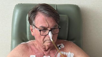 Bolsonaro durante internação realizada em abril de 2025; hoje, ele passou pelo terceiro procedimento para aliviar crise de soluços - Fotos Públicas