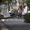 Ciclone extratropical no Sul traz chuvas intensas, ventos fortes e risco de granizo; impactos chegam também às regiões Sudeste e Centro-Oeste. Na segunda-feira, São Paulo já registrou quedas de árvores e transtornos - CELSO LUIX/ATO PRESS/ESTADÃO CONTEÚDO