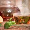 O chá de hortelã, conhecido pelo aroma marcante e pelo frescor característico, segue como uma das bebidas naturais mais apreciadas - Envato