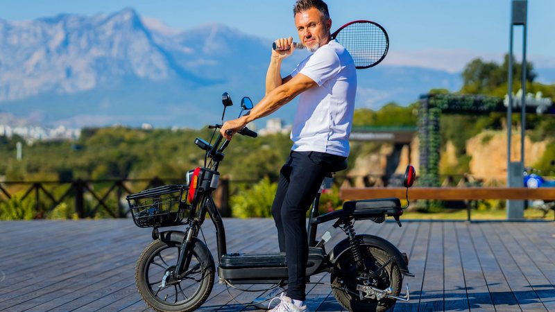 A partir de 1º de janeiro de 2026, quem não se adequar às novas regras estará sujeito à multa e remoção do veículo - Envato