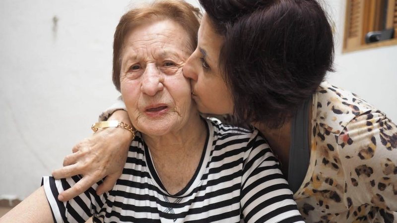 Cleonice Crucello cuidava da mãe, Pina, que faleceu aos 102 anos, ao mesmo tempo em que cuidava do neto bebê - Arquivo pessoal