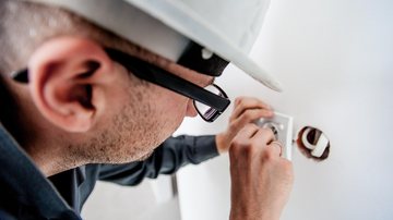 A escala 6x1 é um modelo de jornada em que o trabalhador cumpre seis dias de expediente para ter um dia de descanso - Pixabay