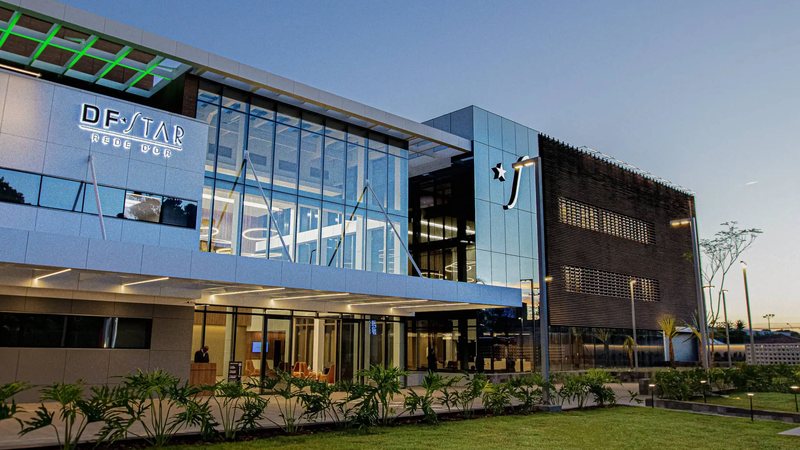 Presidente está internado no Hospital DF Star, em Brasília; a cirurgia está programada para amanhã às 9h - Reprodução/DF Star