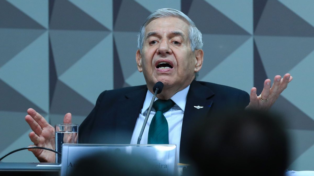 A defesa do general Heleno pede que ele cumpra prisão domiciliar em função da idade e por ele apresentar indícios de Alzheimer - Lula Marques / Agência Brasil