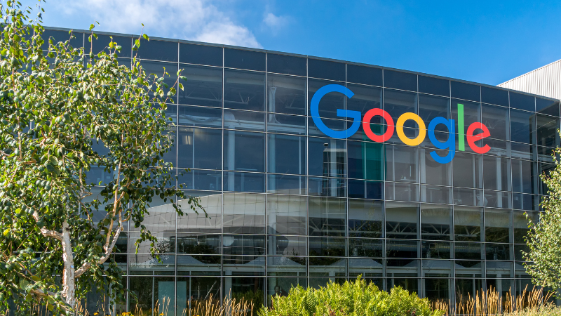 Programa focado em funcionárias na menopausa é um movimento estratégico para fortalecer a retenção de talentos, destaca executiva do Google - AdobeStock