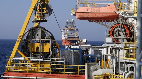 Projeto vai beneficiar centrais petroquímicas e às indústrias químicas registradas no País - Pixabay