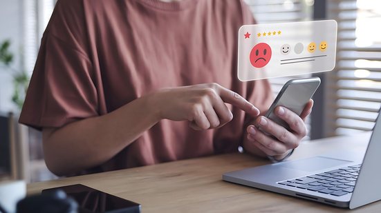 Entre as reclamações, os principais problemas relatados pelos consumidores são: a não entrega ou entrega com atraso - Adobe Stock