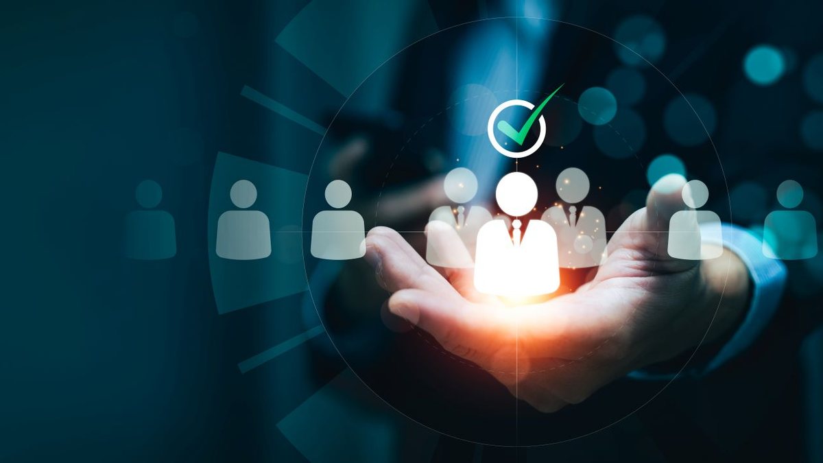 Segundo a ABRH, competências como  gestão de projetos em ambientes híbridos e uso fluído de tecnologias colaborativas tendem a ser mais buscadas - Adobe Stock