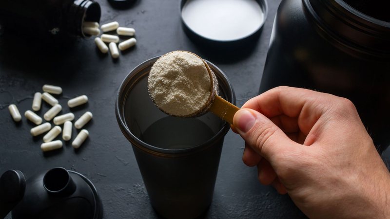 Anvisa proíbe a comercialização e determina a apreensão e o recolhimento de quatro marcas de suplementos alimentares - Envato