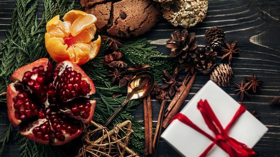 Faltam apenas poucos dias para a virada do ano e ainda dá tempo de escolher o prato que, segundo a tradição, pode ajudar a começar 2026 com mais sorte - Envato