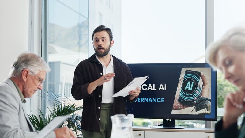 Profissionais maduros às vezes têm vergonha de perguntar ou aprender sobre IA, mas é possível seguir alguns passos simples para se familiarizar com ela - Envato