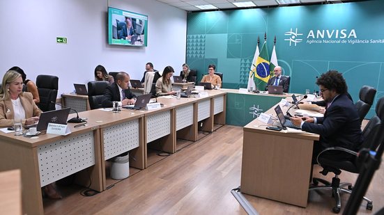 Medida complementa determinação do STJ de 2024, que definiu a legalidade da produção para fins medicinais - Anvisa/Flicker