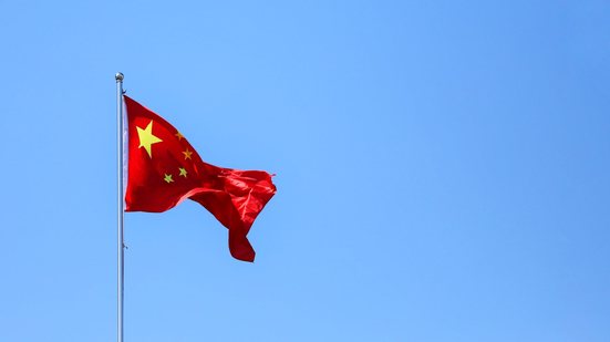 A China pede aos EUA que garantam a segurança pessoal de Maduro e de Flores, e que “parem de derrubar o governo da Venezuela - Envato