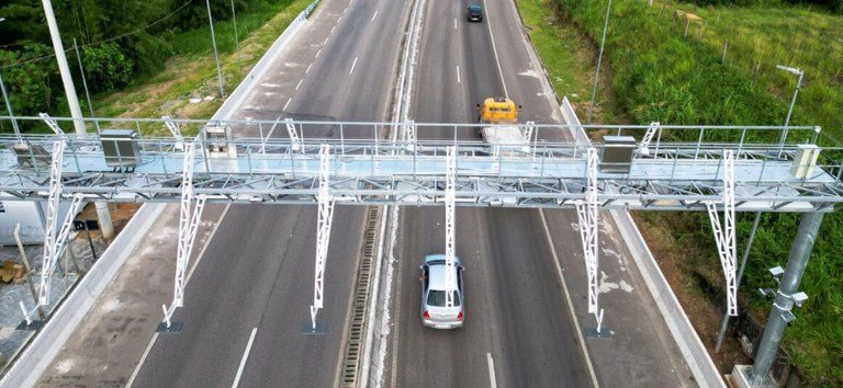 Diferentemente do pedágio tradicional, o motorista não precisa parar - Créditos: Divulgação/ANTT