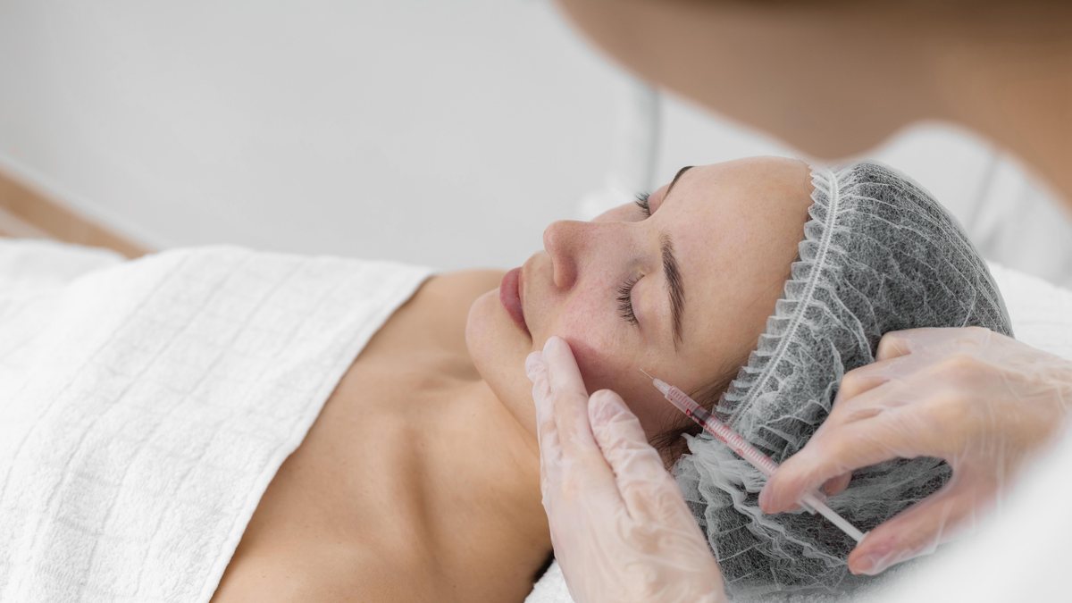 Cuidado com o uso de determinados componentes em procedimentos estéticos - Foto: Freepik