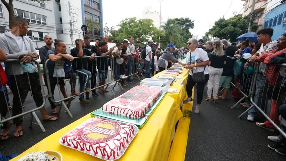O bolo do Bixiga é "a estrela" da festa que é realizada há 40 anos em comemoração ao aniversário da cidade  de São Paulo - Paulo Pinto/Agência Brasil