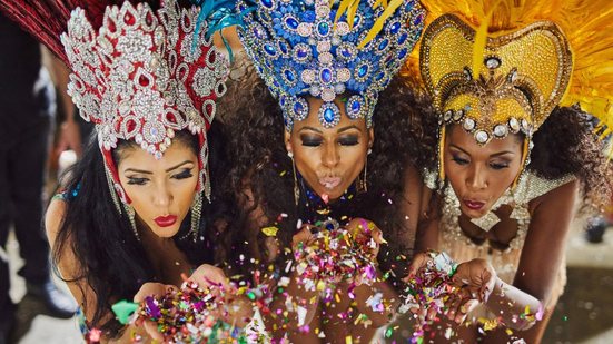 Em meio a calor, deslocamentos longos e esforço físico contínuo, a alimentação deixa de ser detalhe e passa a ser um fator decisiv - Foto: Envato Elements