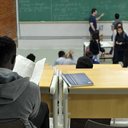Pé-de-Meia paga R$ 700 por mês a estudantes de licenciatura e deposita outros R$ 350 em uma poupança que pode ser resgatada - AdobeStock