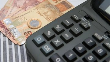 Receita Federal realiza na próxima sexta-feira o pagamento do lote residual de restituição do IRPF - Marcello Casal Jr/Agência Brasil