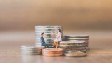 Sem considerar a média por faixa de renda, 32% declaram ganhar o dobro do que realmente ganham - Envato