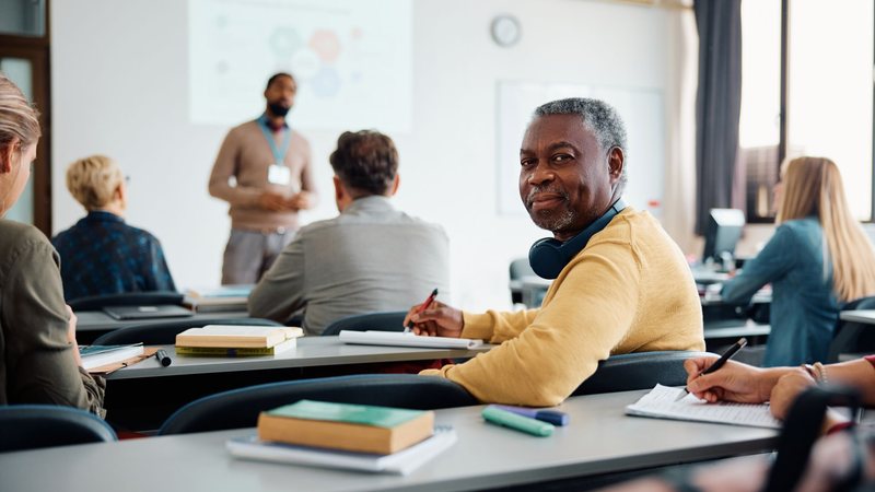 Programa vai oferecer 274,8 mil vagas em 136 instituições públicas de ensino superior do País; as inscrições vão até sexta, 23 - Envato