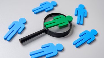 A fraude pode ser definida como a prática de qualquer ato ardiloso, enganoso, de má-fé, com o intuito de lesar ou ludibriar outrem - Envato