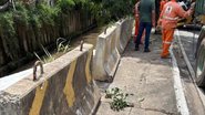 A prefeitura  instalou blocos de concreto na Av. Carlos Caldeira Filho, onde dois idosos morreram em virtude das chuvas - Divulgação/Prefeitura de São Paulo