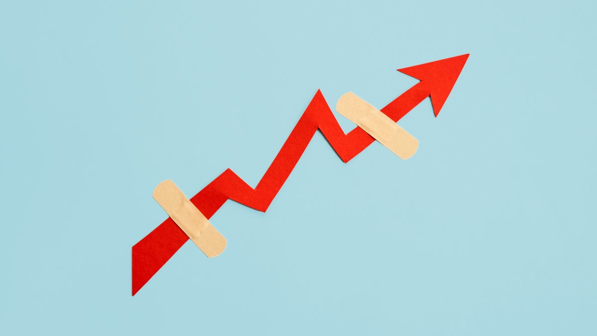 Selic deve seguir em 15% ao ano até março, segundo estimativas do mercado - Envato