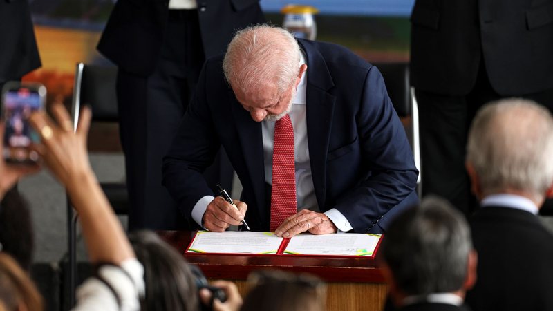 Lula vetou projeto de  lei aprovado pelo Congresso durante cerimônia em defesa da democracia e que marca o terceiro ano dos atos antidemocráticos - Marcelo Camargo/Agência Brasil