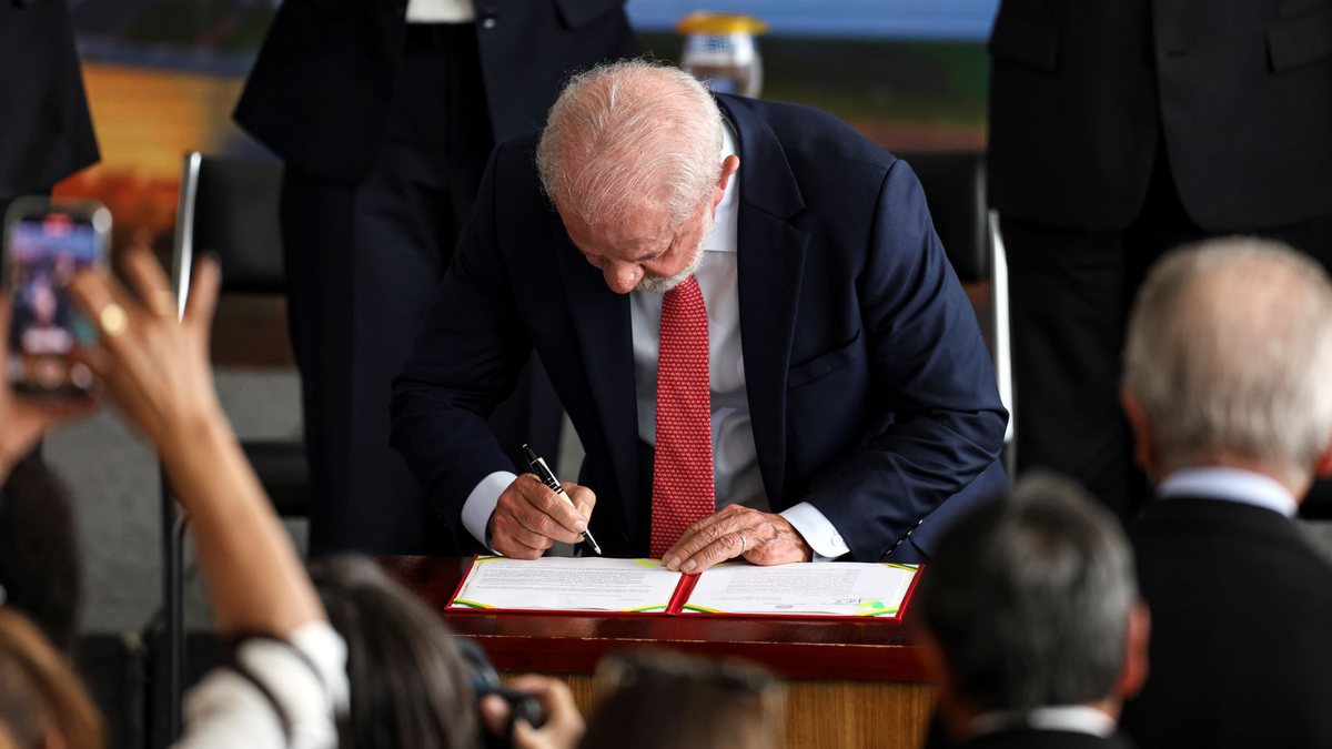 Lula vetou projeto de  lei aprovado pelo Congresso durante cerimônia em defesa da democracia e que marca o terceiro ano dos atos antidemocráticos - Marcelo Camargo/Agência Brasil