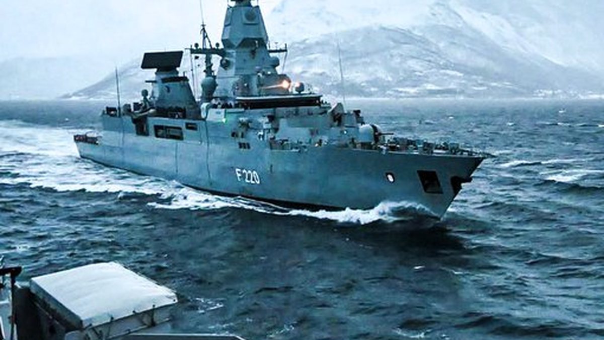 Imagem de treinamento militar no Ártico, postada pela Otan neste domingo - Reprodução X/Nato