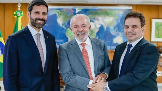 Advogado geral da Petrobras, Wellington Cesar Lima e Silva (à dir.)  já ocupou o comando do ministério durante o governo Dilma Rousseff - Ricardo Stuckert / PR