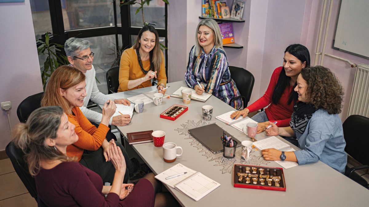 Escrever um livro é uma das metas de quem gosta de ler e contar histórias, mas é necessário método, prática e orientação - Envato