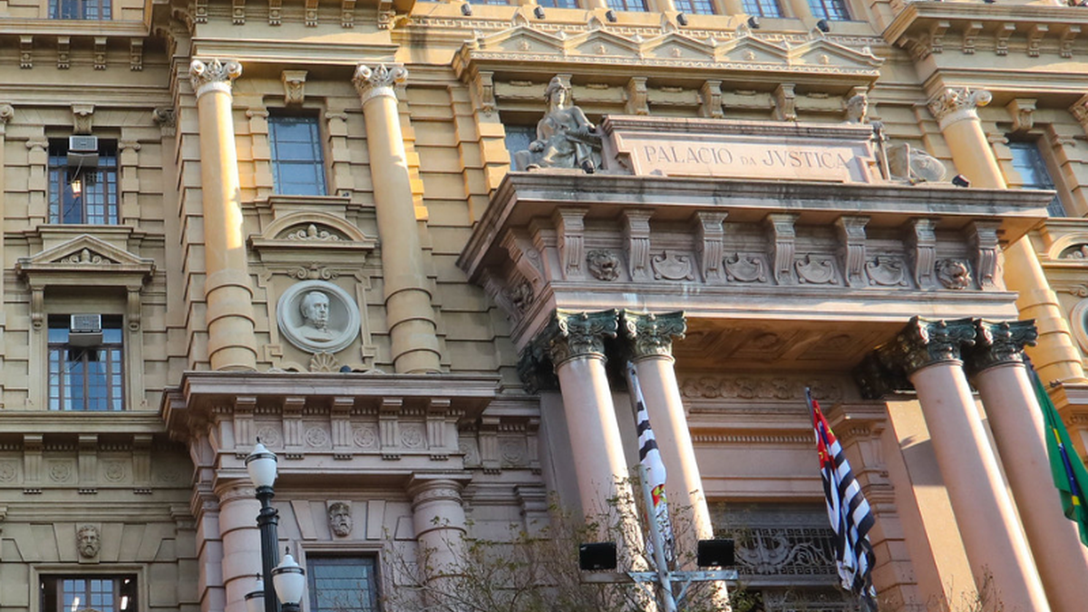 Uma das rés percebeu a ‘fragilidade da vítima’ e iniciou uma amizade com ela para, mais tarde, oferecer práticas de cunho ‘sobrenatural para purificação’ - Freepik