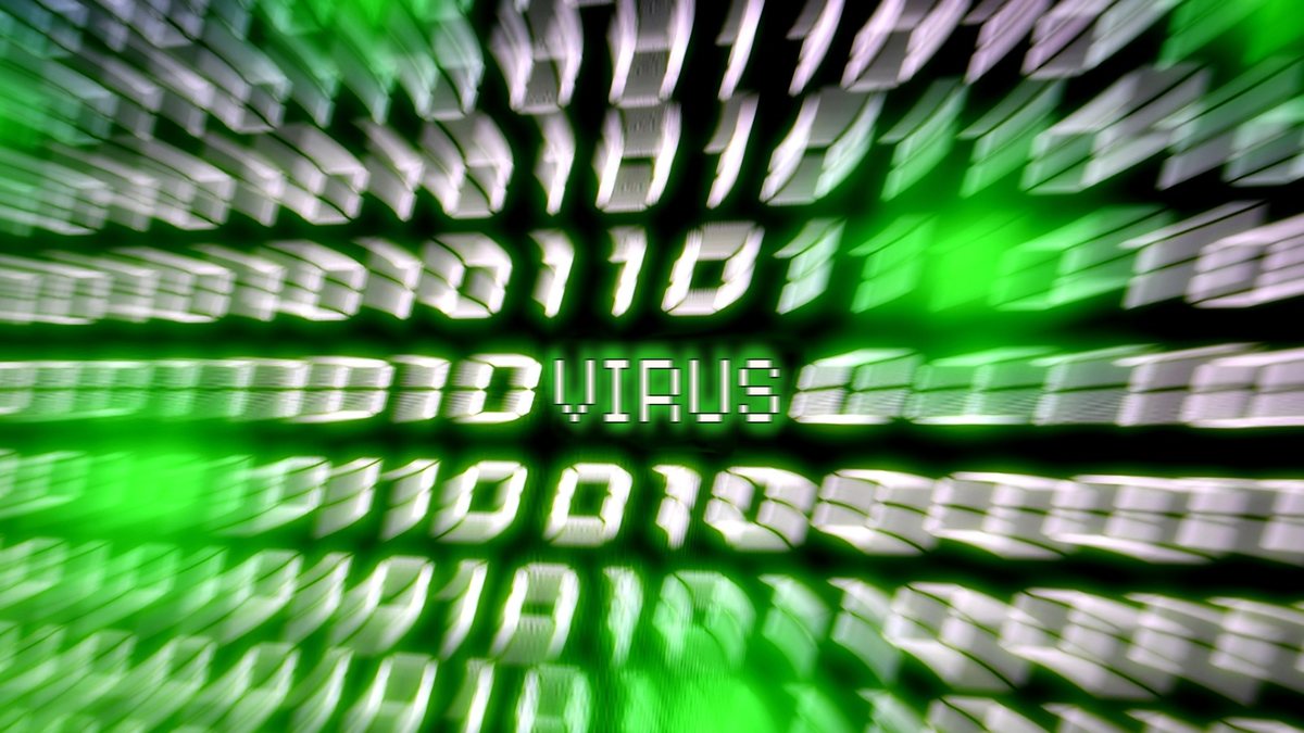 O malware "Acronis" se passa por um arquivo comum, se dissemina pelos contatos da vítima e rouba seus dados bancários - Envato
