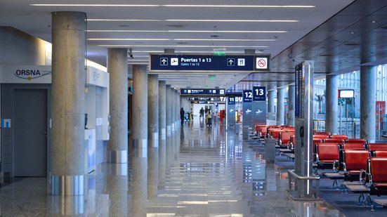 Sindicatos convocaram paralisação de 24 horas contra reforma trabalhista de Javier Milei - Adobe Stock