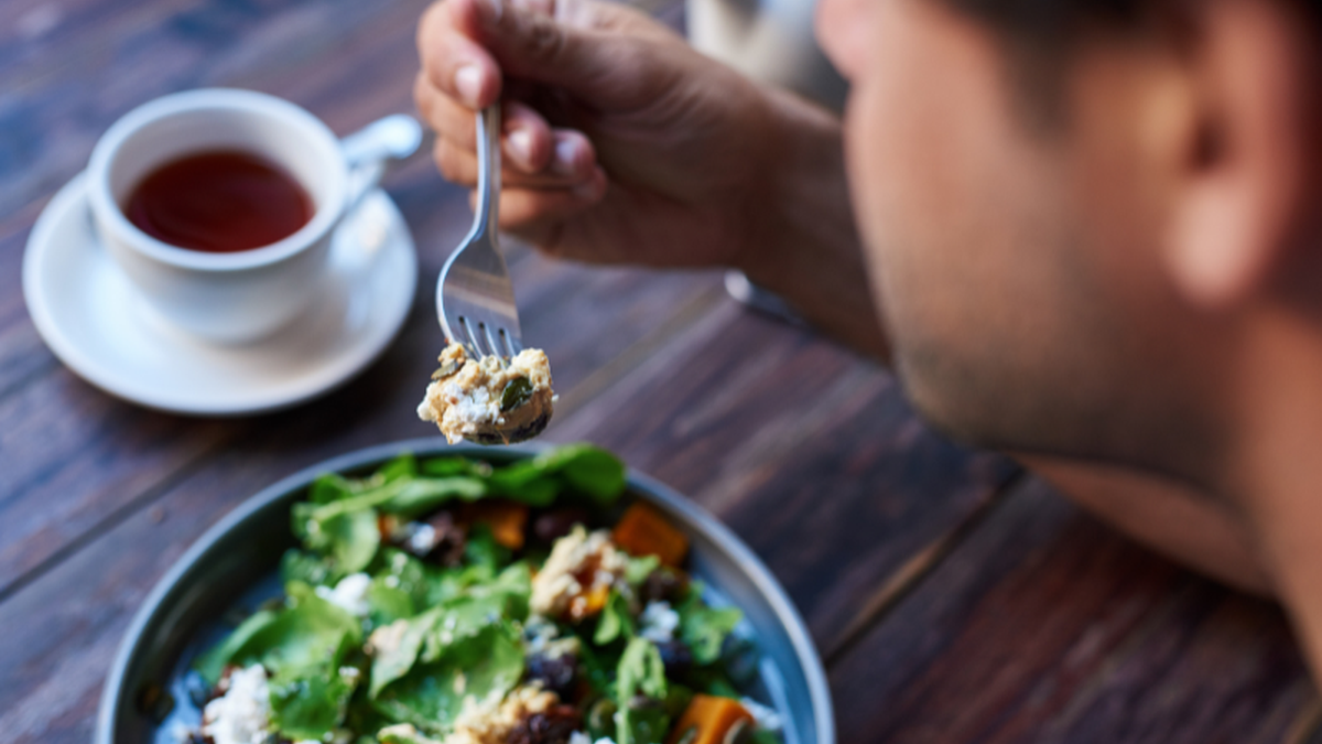 Frutas e vegetais coloridos são uma boa escolha para recuperar o organismo - Adobe Stock