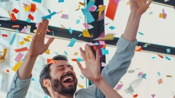 Segundo a ABRH-BR, feriadões resultam em trabalhadores descansados e ganhos de produtividade - Adobe Stock