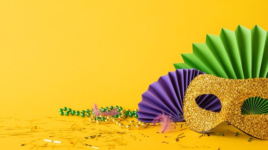 No grupo Turismo, a alta em serviços como clubes hospedagens e casas noturnas tiveram o maior impacto - Envato