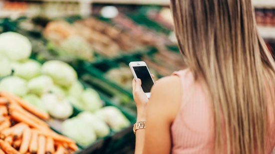 Piora das expectativas renda reduziu disposição para comprar itens de maior valor - Adobe Stock