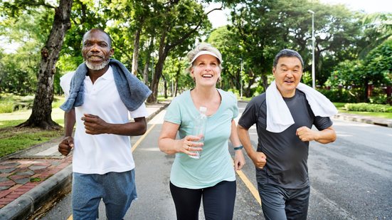 Faixa etária já responde por 19% dos corredores, diz pesquisa - Freepik