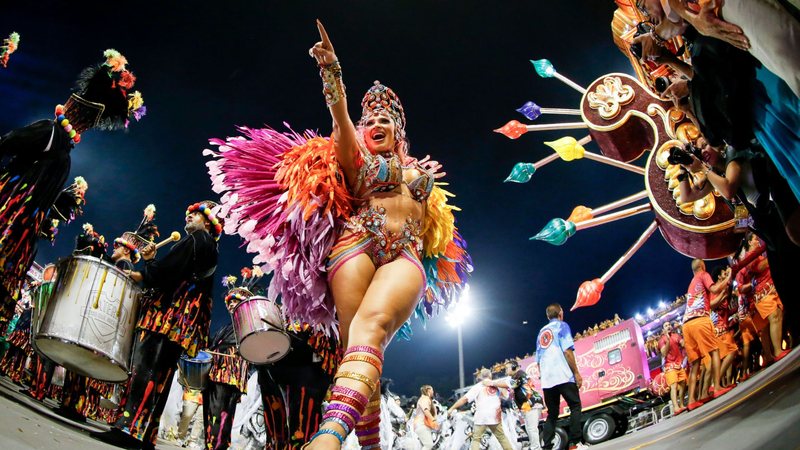 Dragões da Real na apresentação de 2025. Este ano é a terceira a desfilar - Paulo Pinto / Agência Brasil